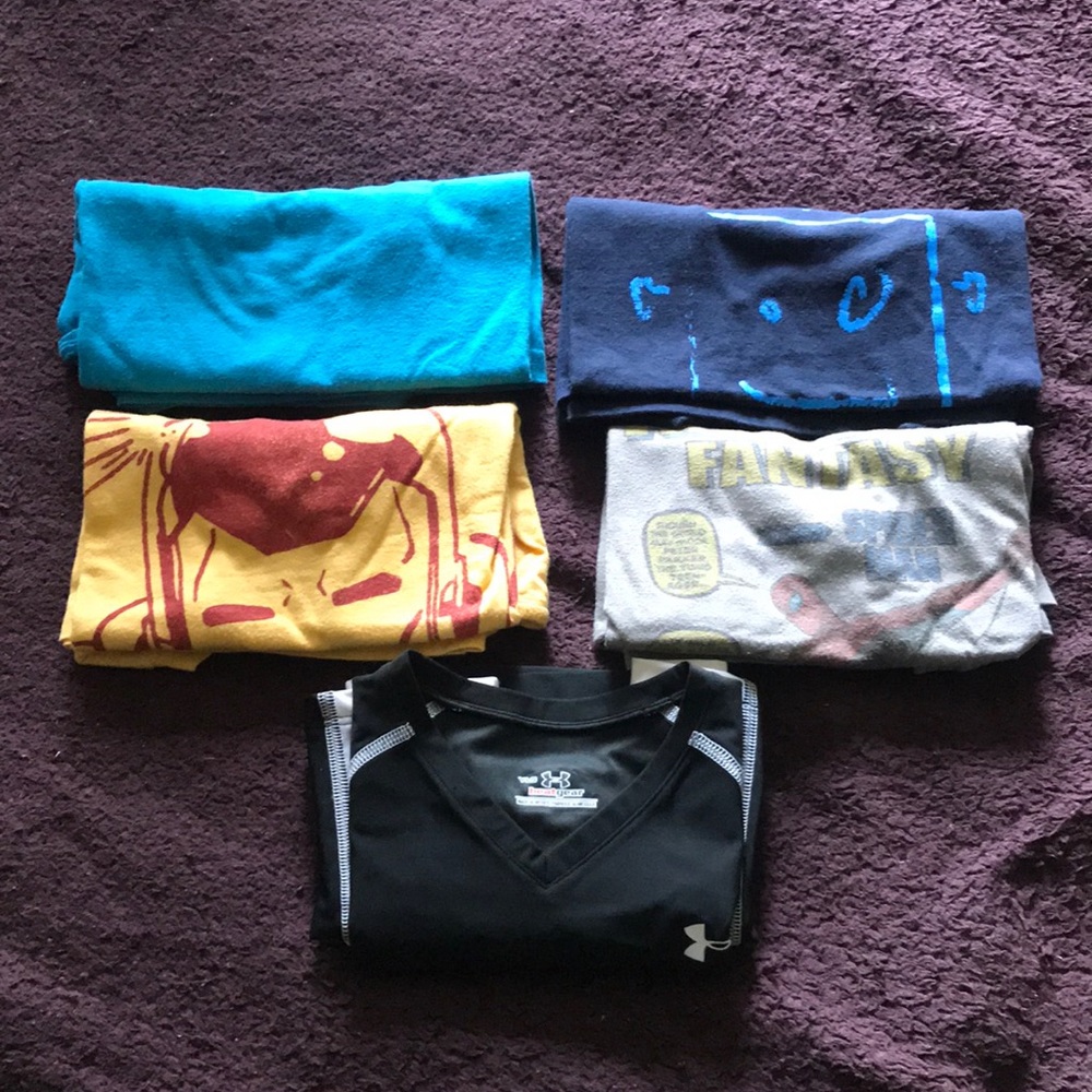 5 Boys T-shirt’s Size Small/Medium Old Navy